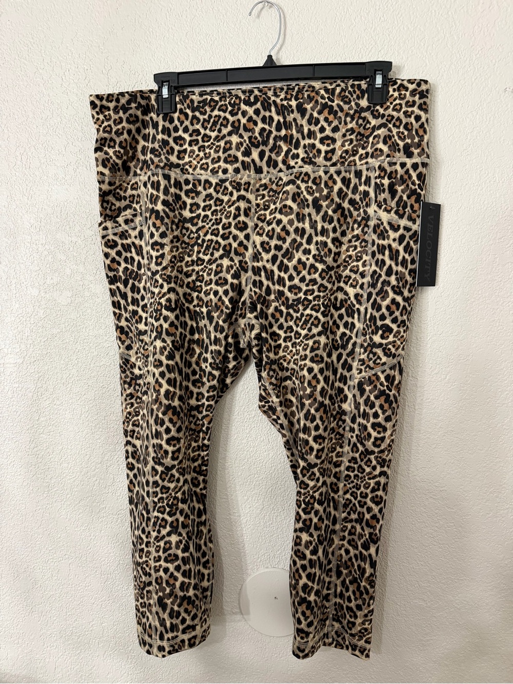 Velocity Leopard-Print High-Rise Leggings in Brown and Black